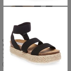 Steve Madden sandals NEVER WORN!!
